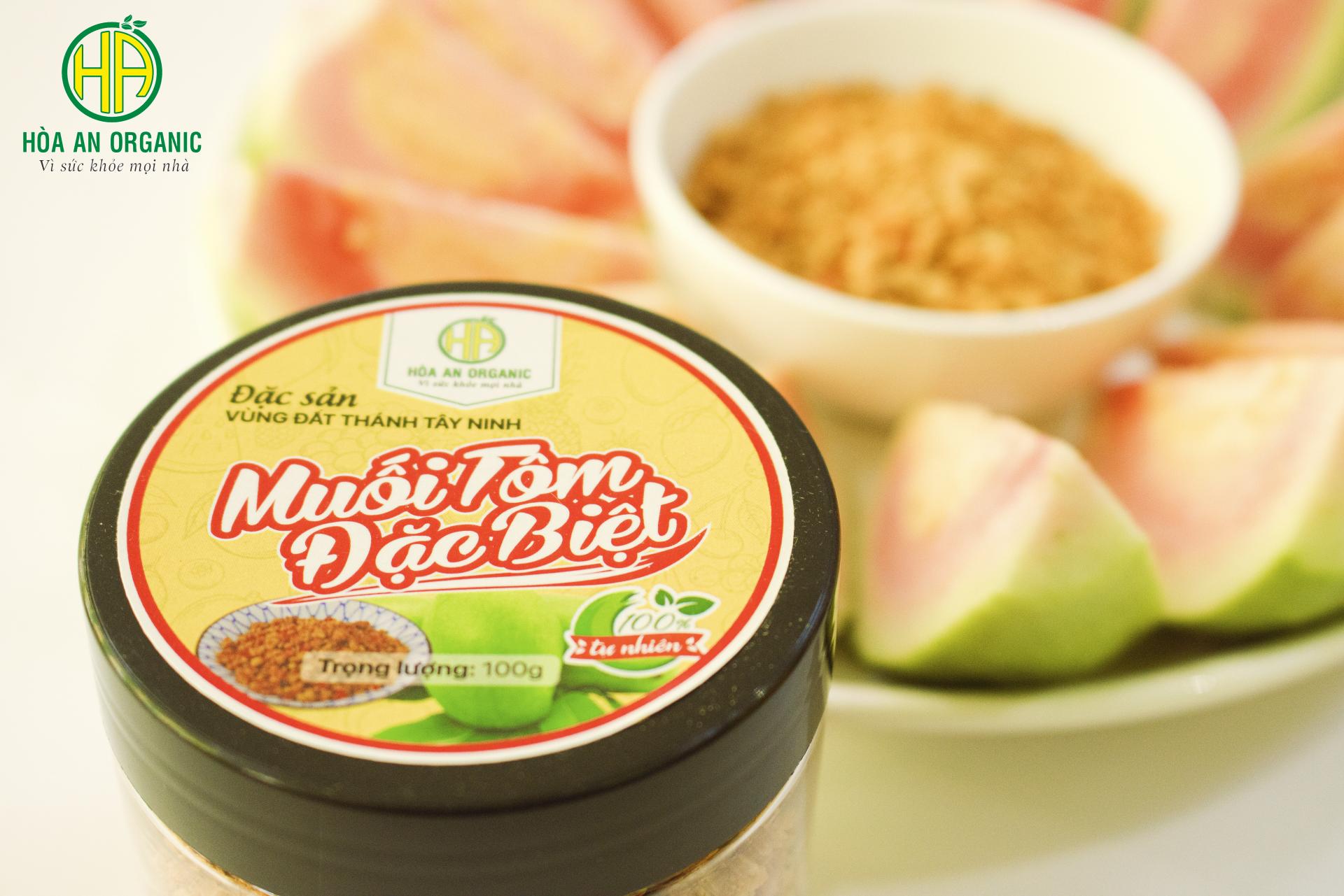 Muối tôm đặc biệt và muối ớt chay đặc biệt thương hiệu Hoà An Organic