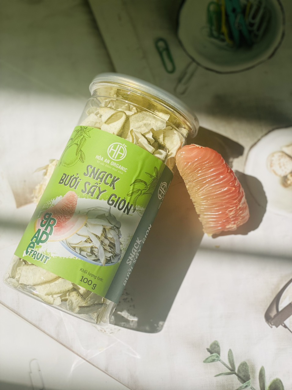 Snack bưởi sấy giòn muối ớt Hòa An Organic 